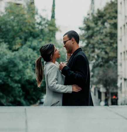 Relaciones Virtuales Fáciles en la Era Digital