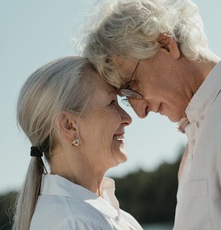 Consejos para conocer chicos de manera segura en la era digital