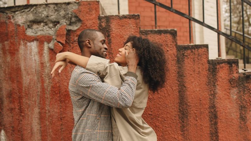 Charlas Íntimas en Valencia Espacios de Conexión y Diálogo Profundo