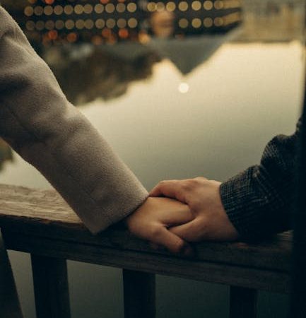 Conocer Chicos con Desconocidos de Manera Segura y Divertida