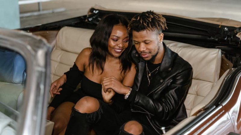 Plataformas de citas en Cataluña una nueva forma de conocer gente